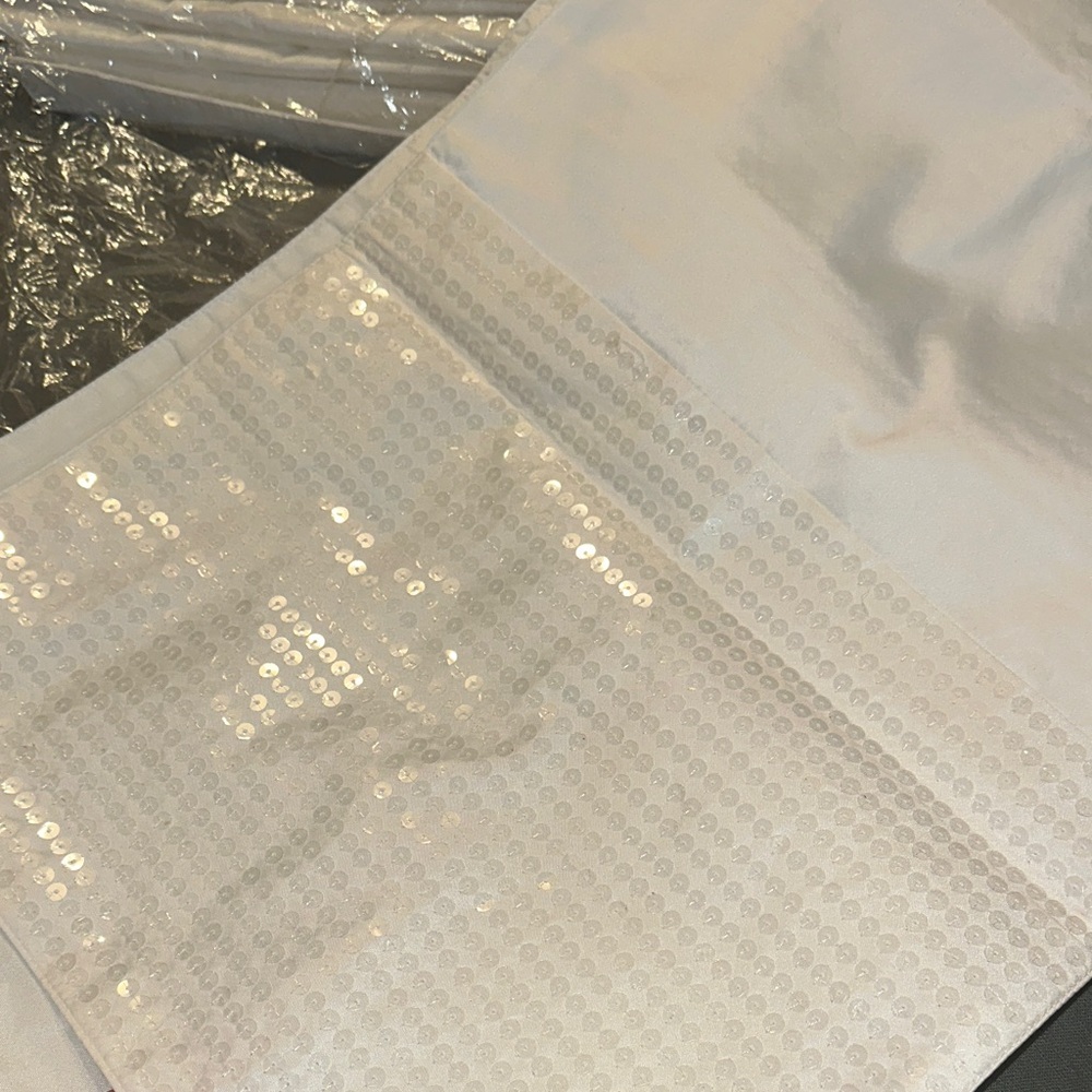 90 inch white sequin table runners (8 runners)